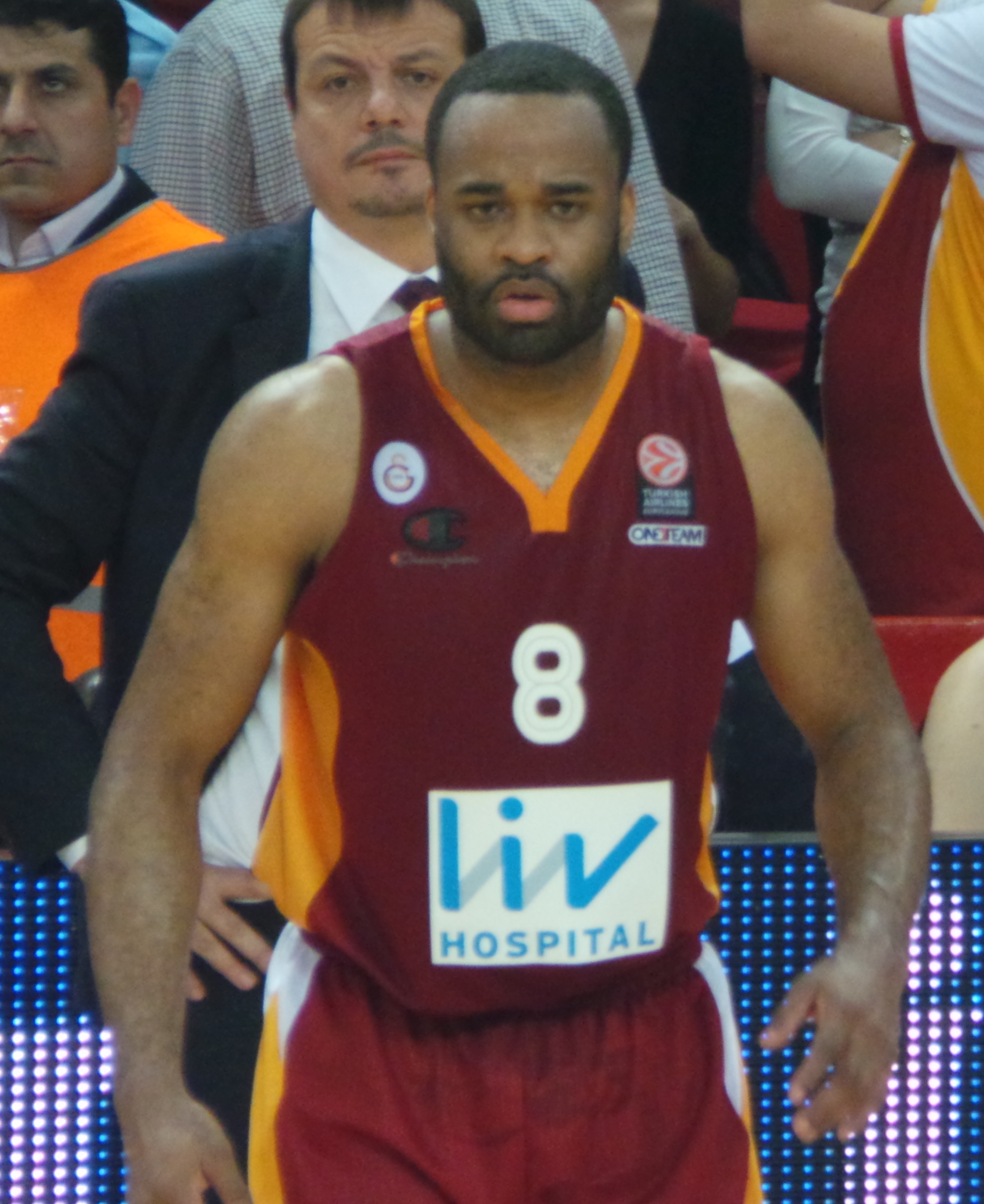 Imagem de referência de Malik Hairston, descrito nos dados abertos como basquetebolista estadunidense