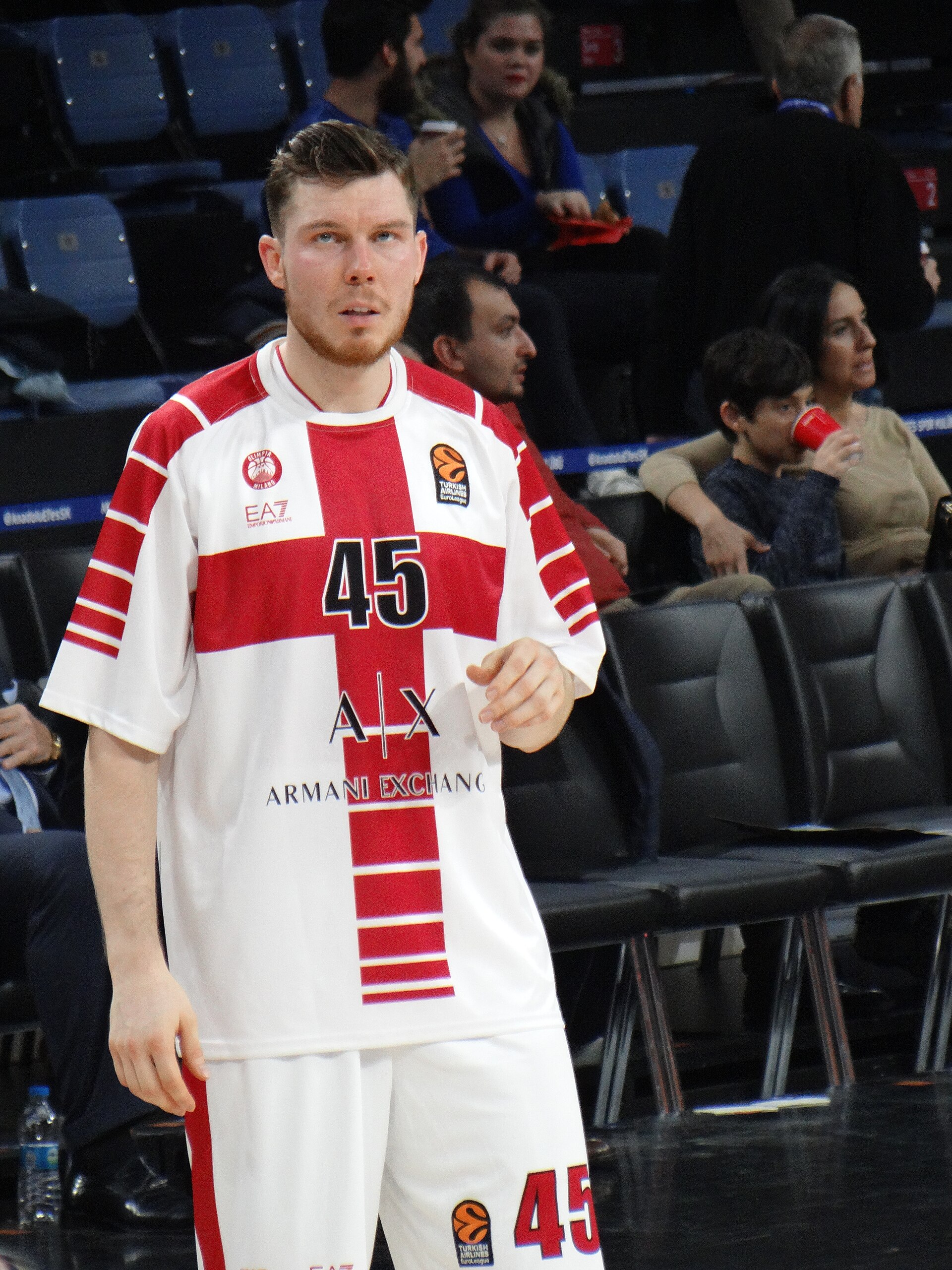 Imagem de referência de Dairis Bertāns, descrito nos dados abertos como jogador de basquetebol letão