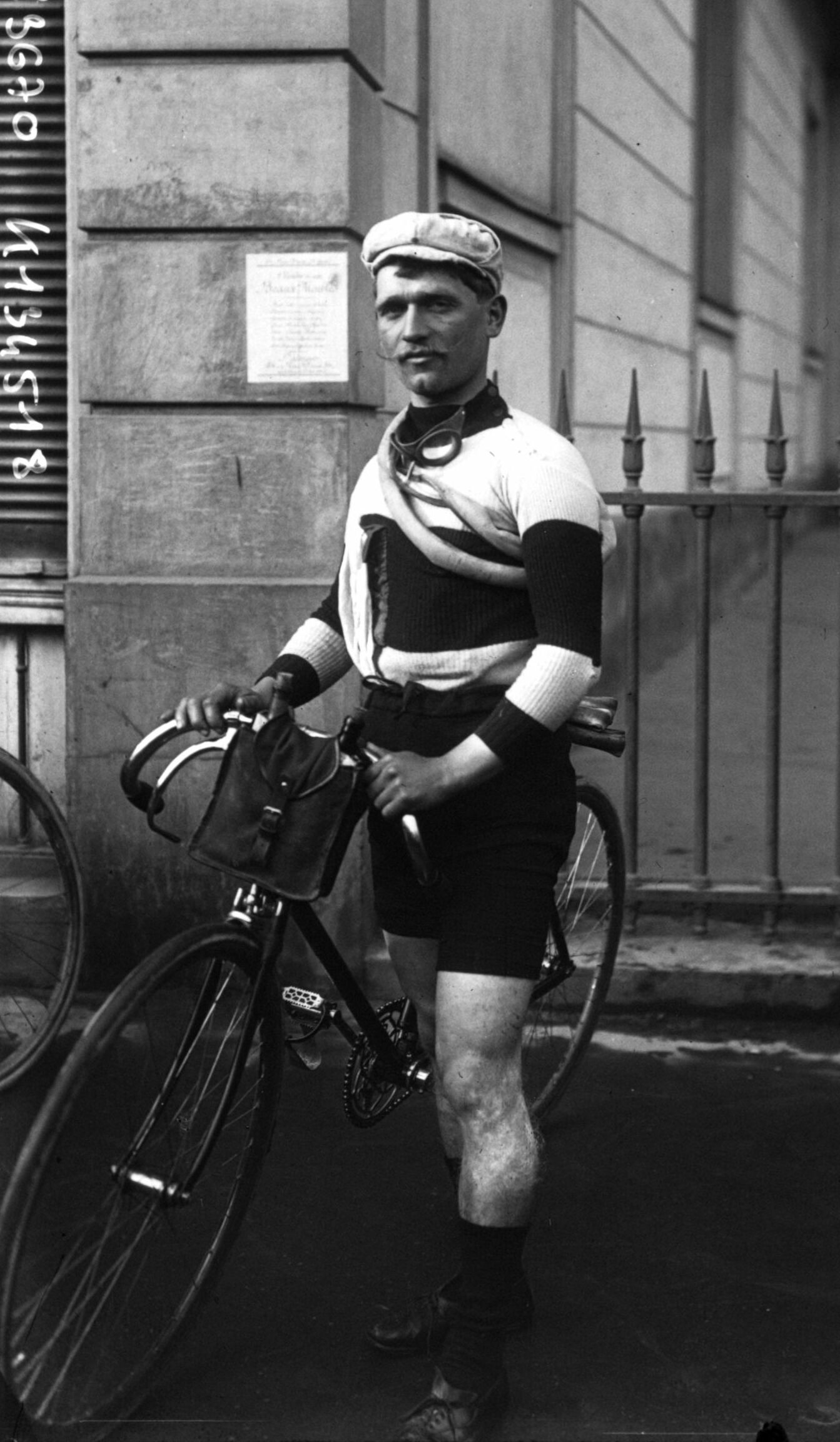 Imagem de referência de Jean-Baptiste Dortignacq, descrito nos dados abertos como ciclista francês