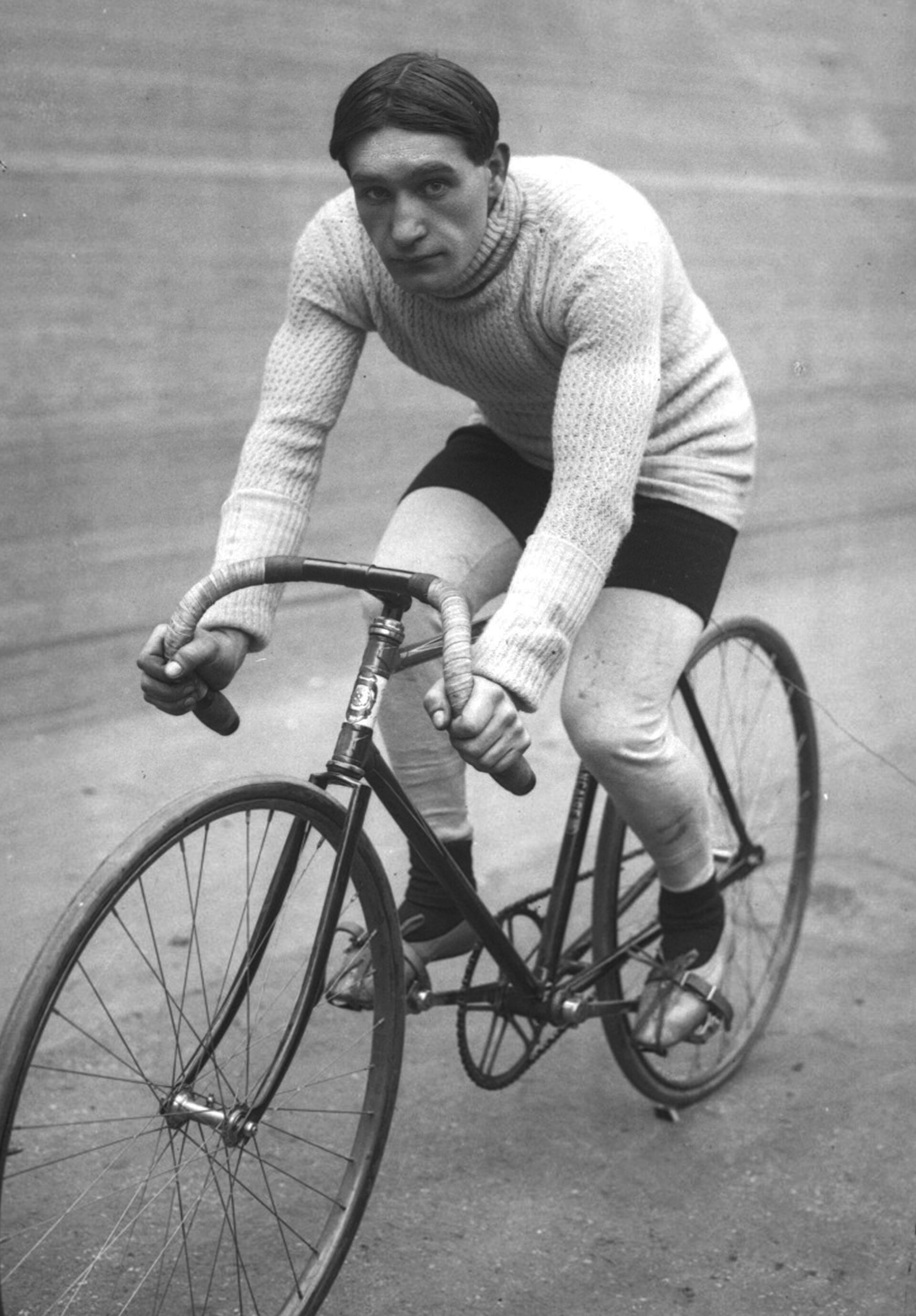 Imagem de referência de Charles Crupelandt, descrito nos dados abertos como ciclista francês