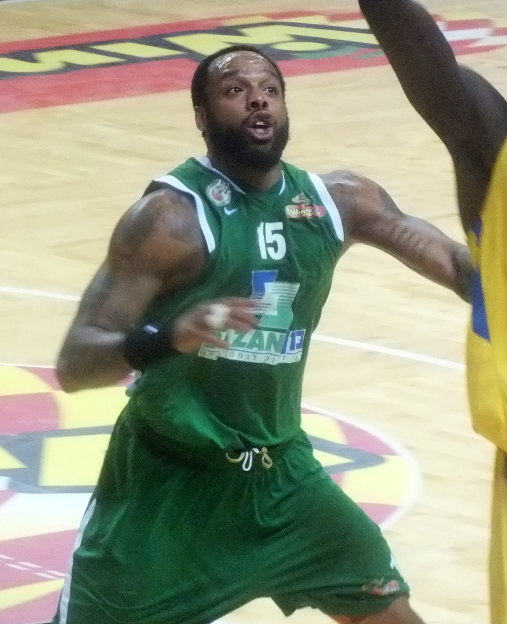 Imagem de referência de James Thomas, descrito nos dados abertos como basquetebolista estadunidense