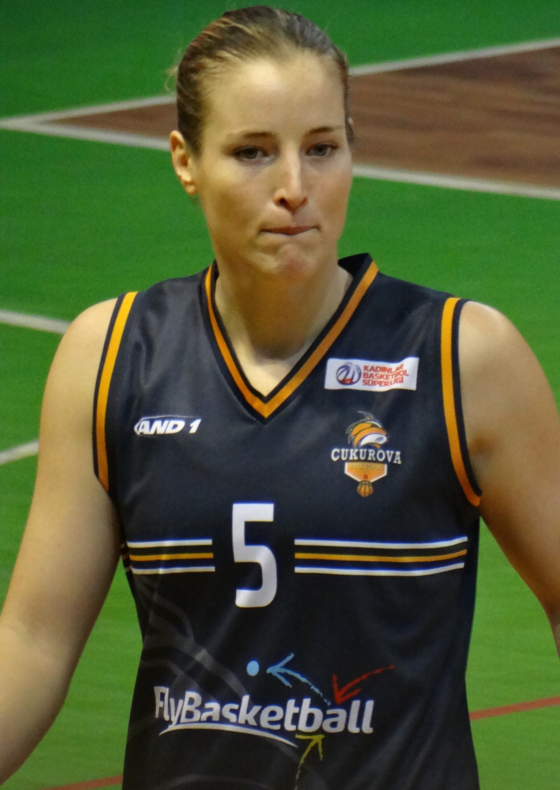 Imagem de referência de Kim Mestdagh, descrito nos dados abertos como jogadora de basquetebol belga