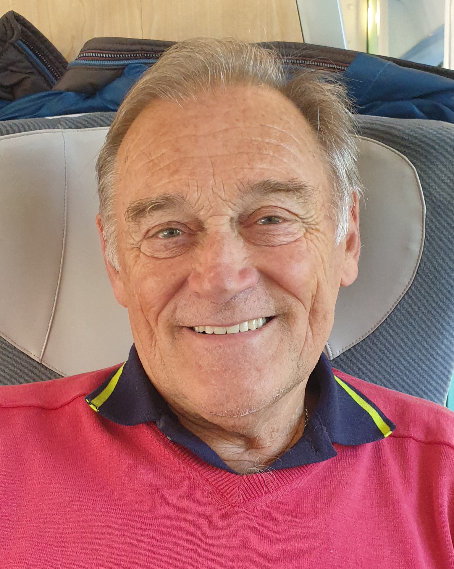 Imagem de referência de Yves Hézard, descrito nos dados abertos como ciclista francês
