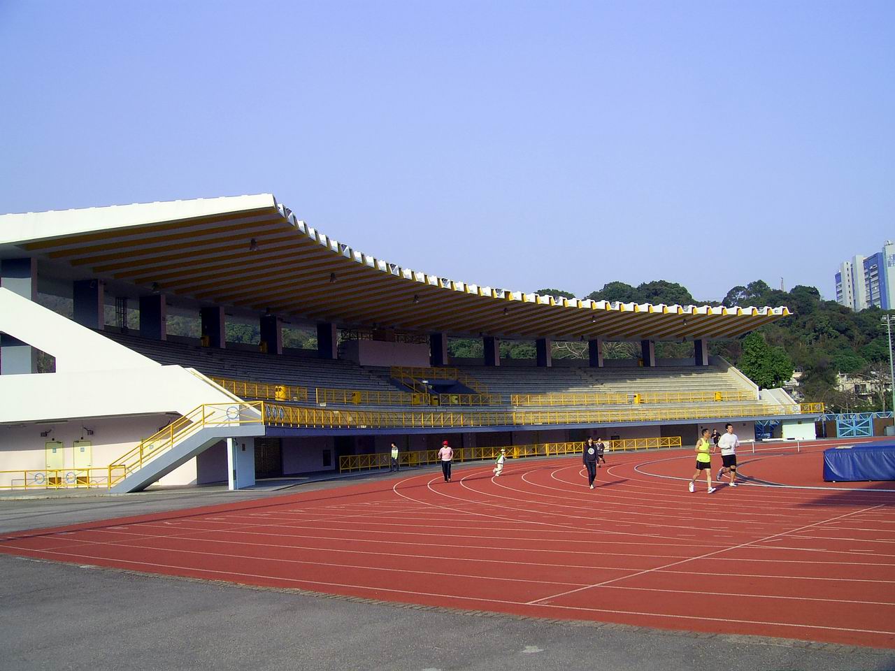Imagem de referência relacionada a Tai Po Sports Ground, item descrito como registro de referência sobre Tai Po Sports Ground, organizado a partir de dados estruturados abertos