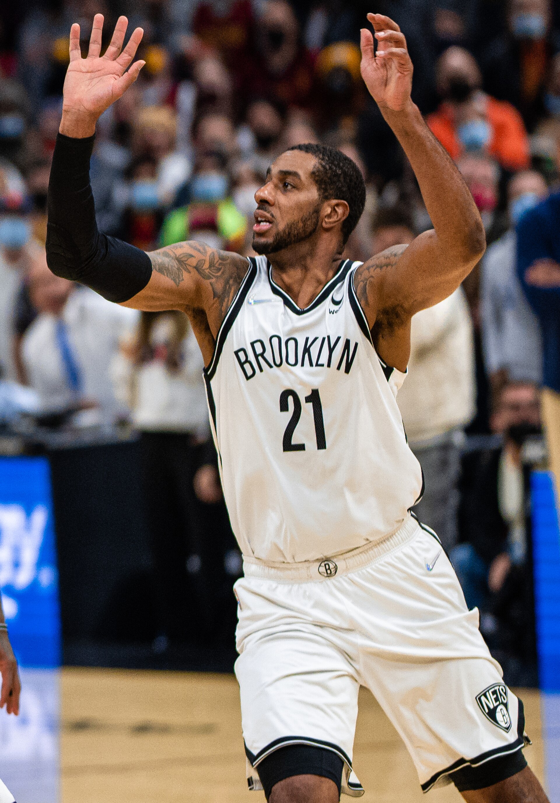Imagem de referência relacionada a LaMarcus Aldridge, item descrito como basquetebolista estadunidense