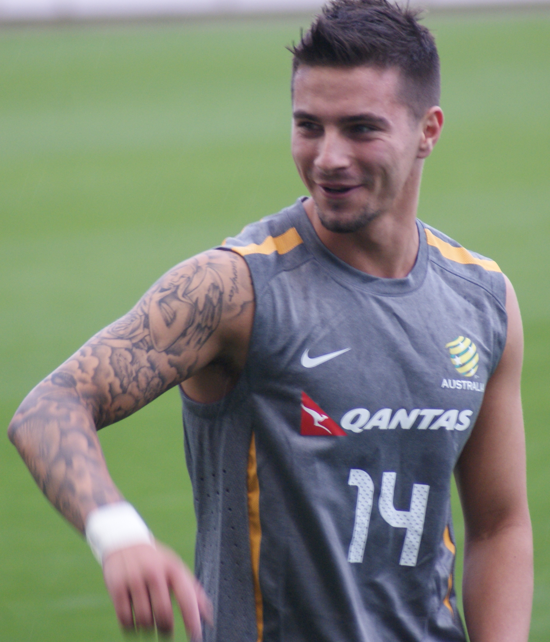Imagem de referência de Jamie Maclaren, descrito nos dados abertos como futebolista australiano