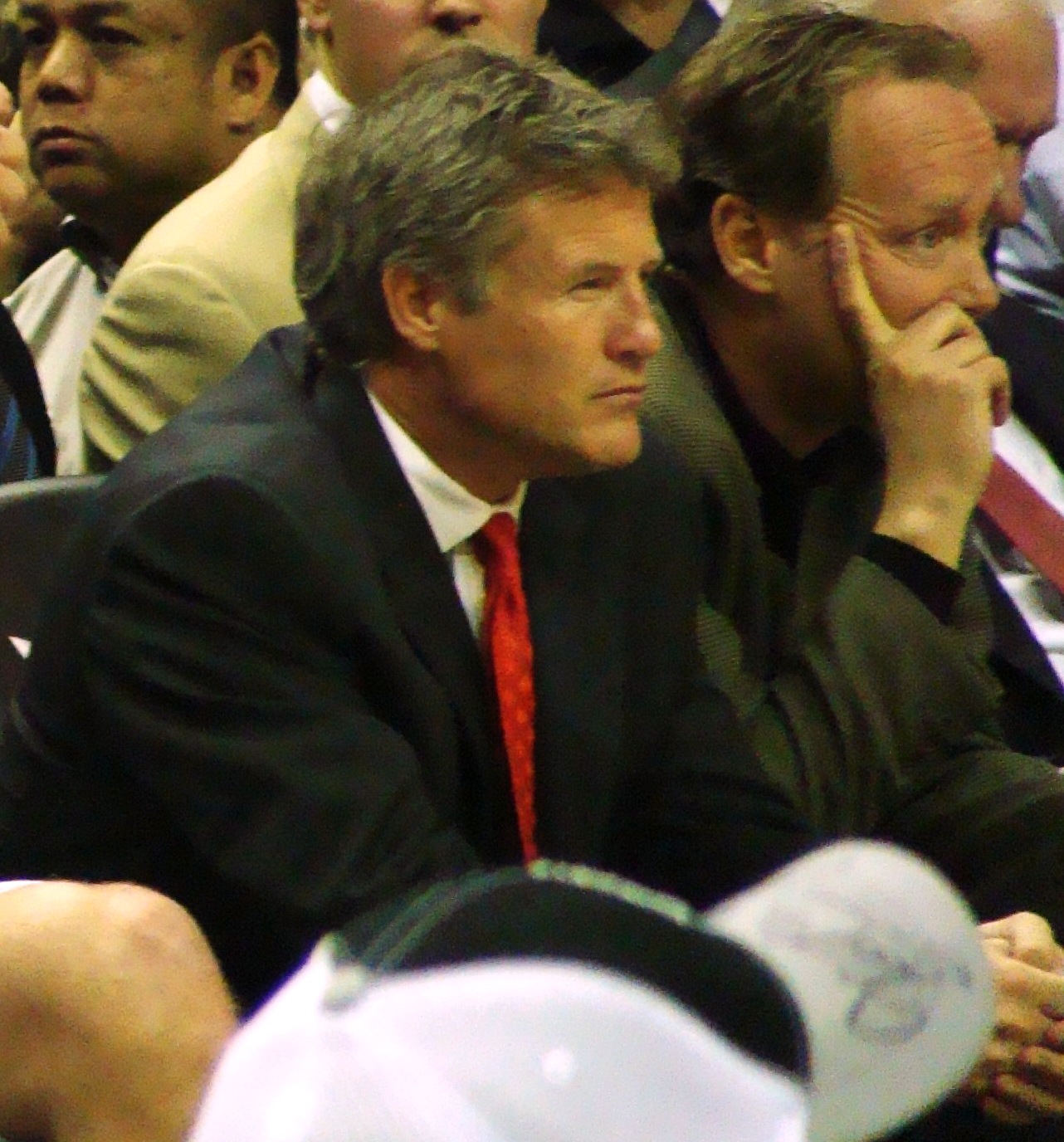 Imagem de referência relacionada a Mike Budenholzer, item descrito como basquetebolista estadunidense