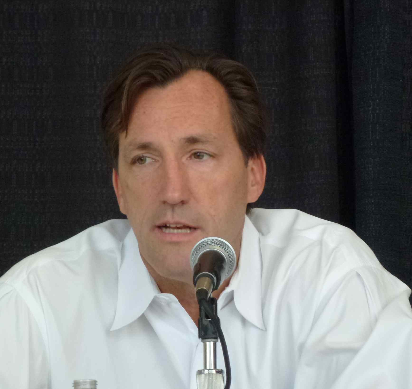 Imagem de referência de Chris Dudley, descrito nos dados abertos como basquetebolista estadunidense