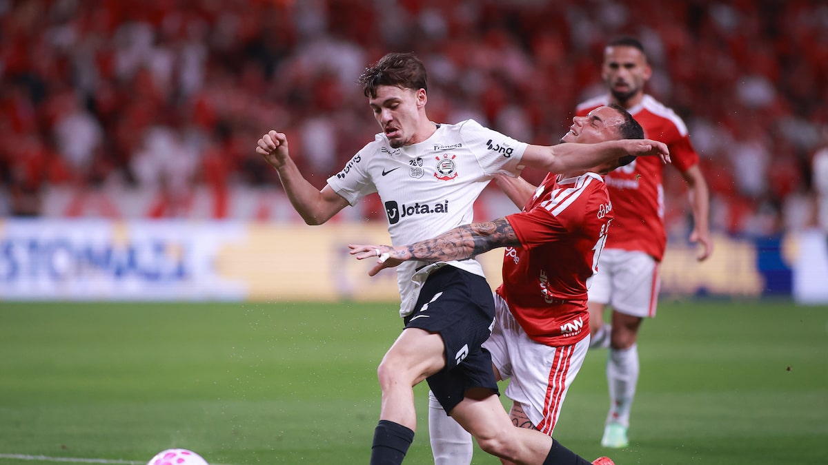 Corinthians acerta 3 bolas na trave, perde do Inter e sofre sétima derrota seguida