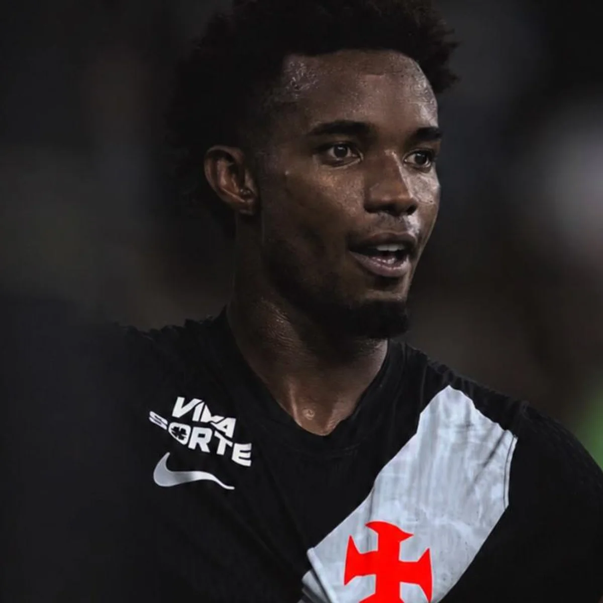 "Não quer levantar da cama", revela esposa de Thiago Mendes após eliminação