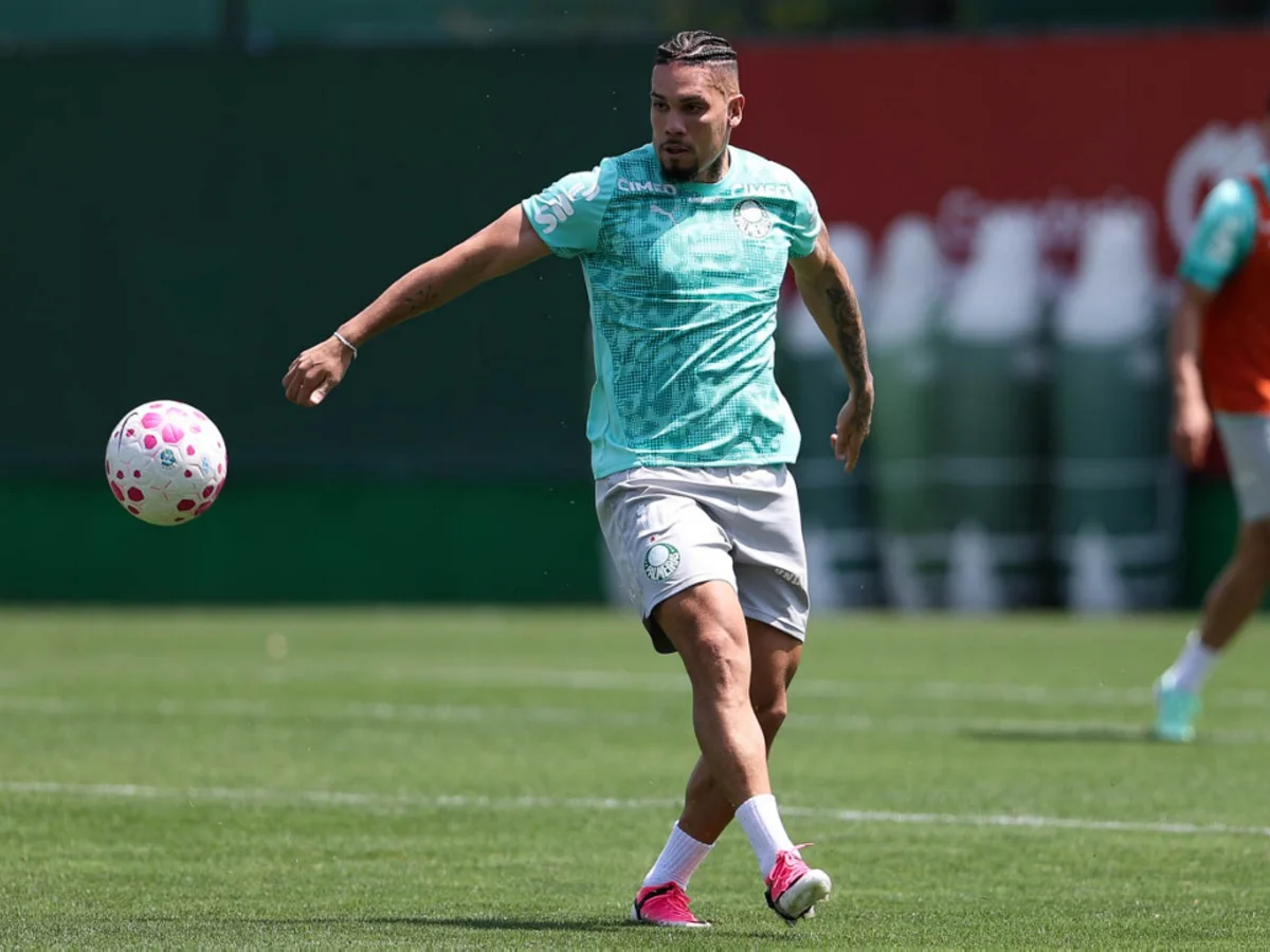 Paulinho indica retorno em Palmeiras x Corinthians: "Pronto para o Dérbi"