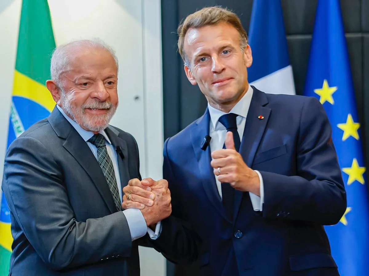 Presidente da França, Macron parabeniza Lula: "Parceria estratégica"