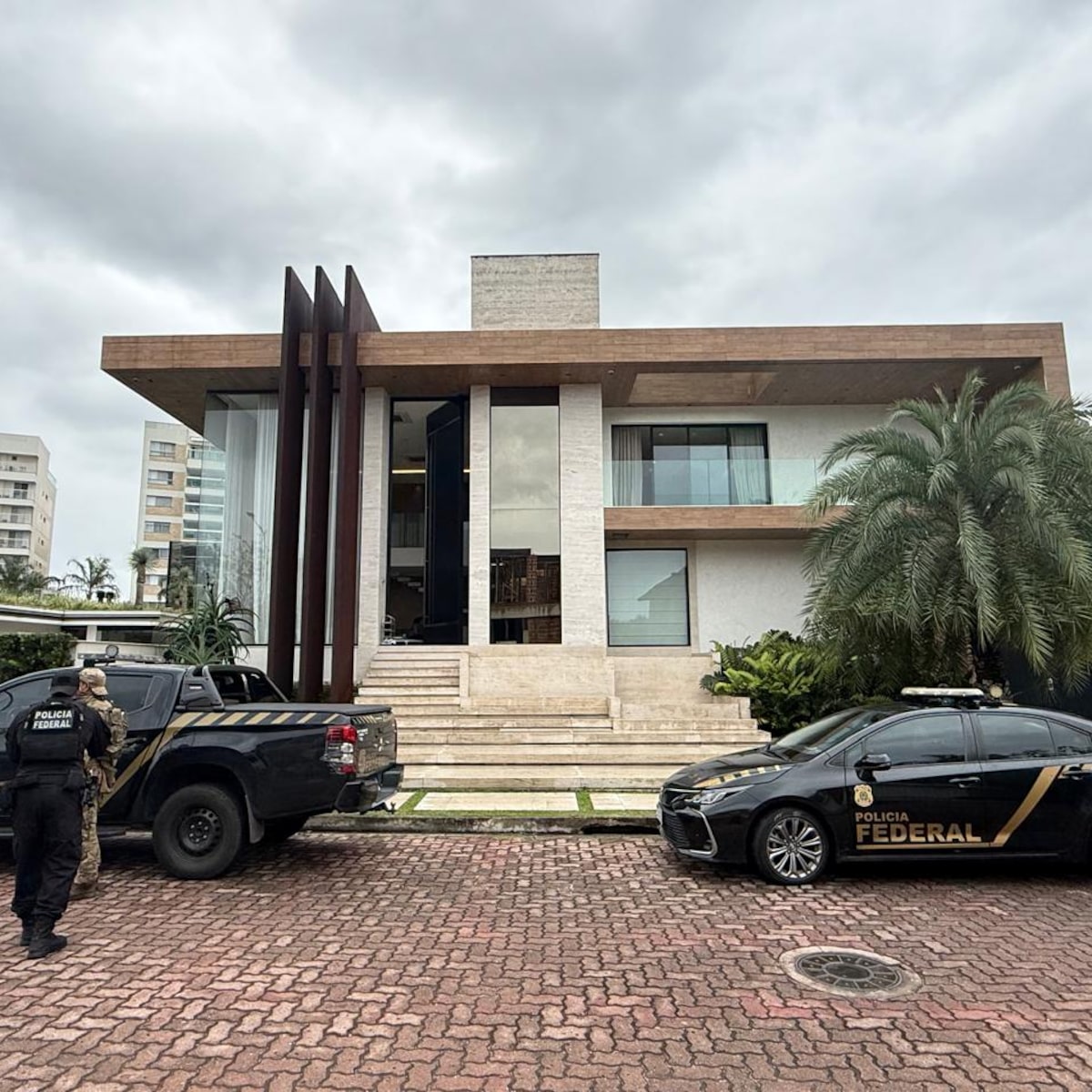 PF prende mãe e irmão de Oruam em operação contra o Comando Vermelho no RJ