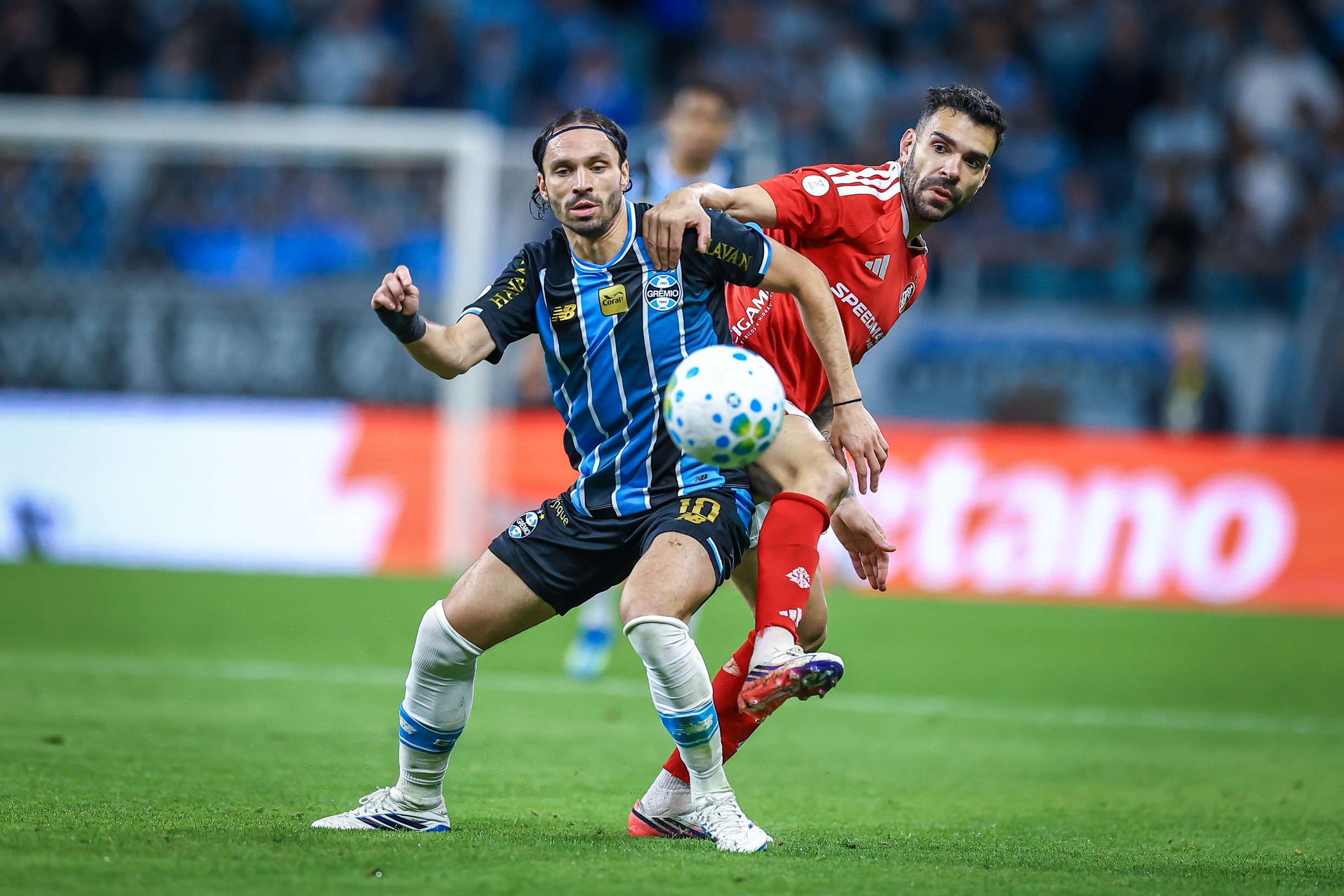 Gre-Nal vai definir rebaixamento no Brasileirão? Veja opinião de comentaristas