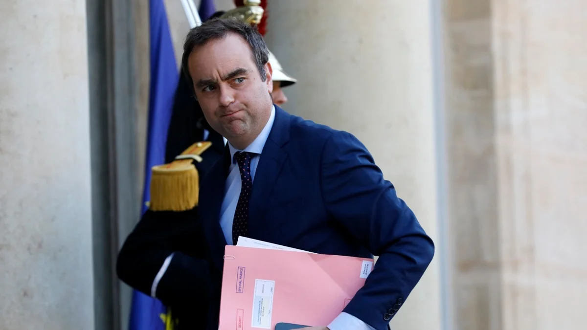 Primeiro-ministro da França condena violência em protestos estudantis