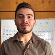 Mel Maia ironiza Thomaz Costa após ator pedir ajuda a Trump