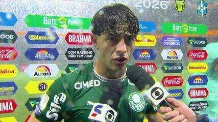 Giay celebra vitória do Palmeiras contra o Corinthians: "Lindo ganhar o dérbi"