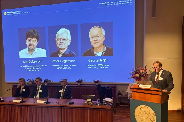 Técnica ganhadora do Prêmio Nobel usa luz para controlar neurônios