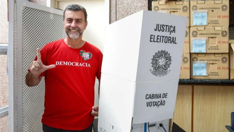 Apenas nove de 22 ex-ministros do governo Lula são eleitos