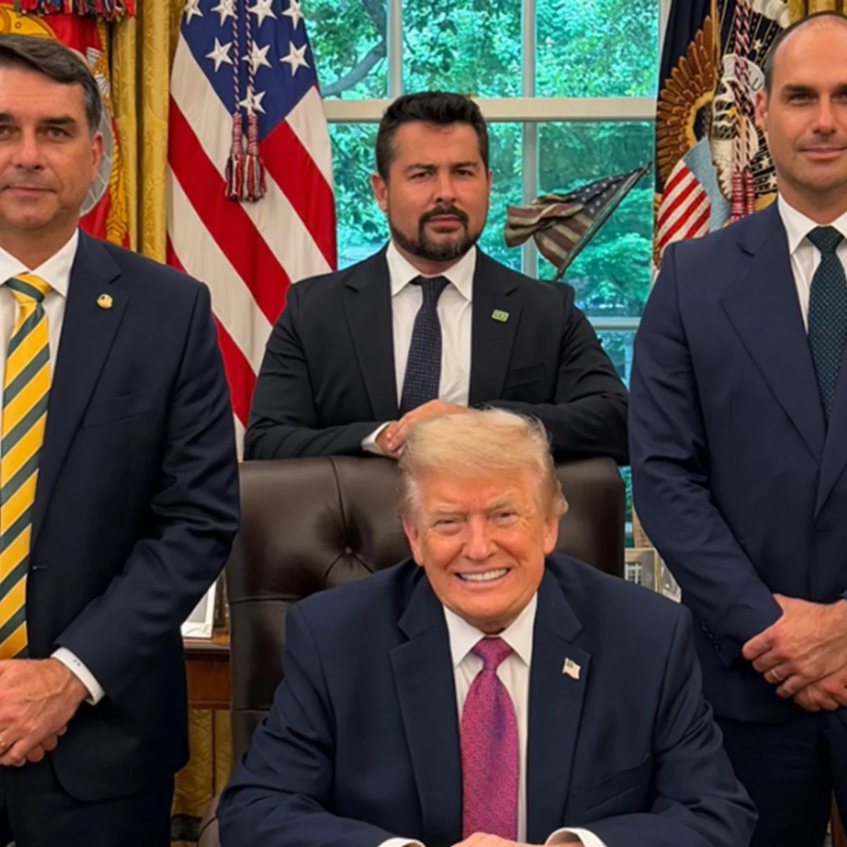 Governo Trump confirma emissão de vistos para Flávio Bolsonaro e família